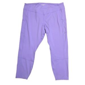 Lavender Lilac Purple High-Waisted 3/4 Capri Active Wear Leggings